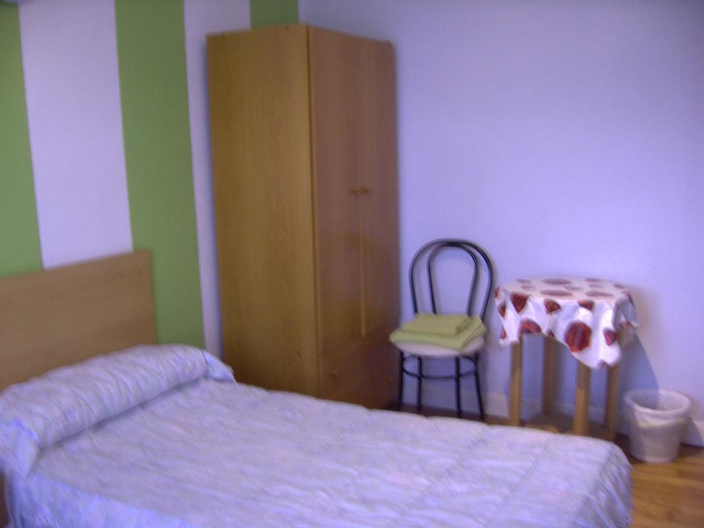 Pension Gema Irún Szoba fotó